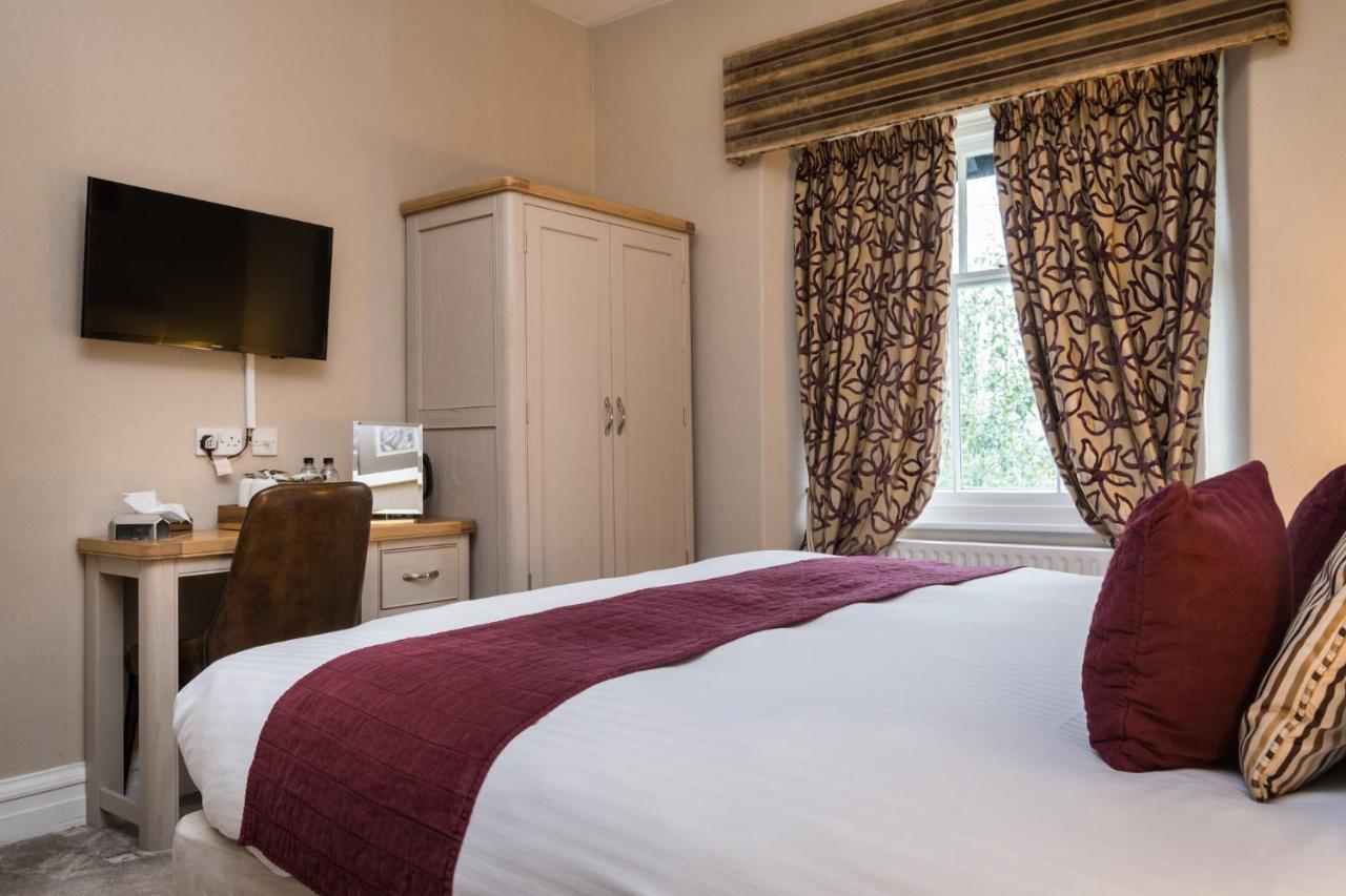 The Howbeck & The Retreat Incl Off-Site Health Club And Parking Ev Point Available Hotel Windermere Bagian luar foto