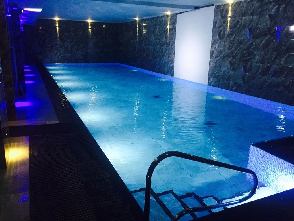 The Howbeck & The Retreat Incl Off-Site Health Club And Parking Ev Point Available Windermere Bagian luar foto